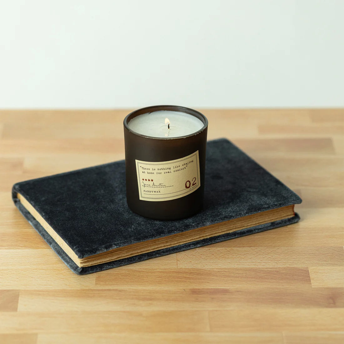 Paddywax - Library 6 oz. Candle - Jane Austen