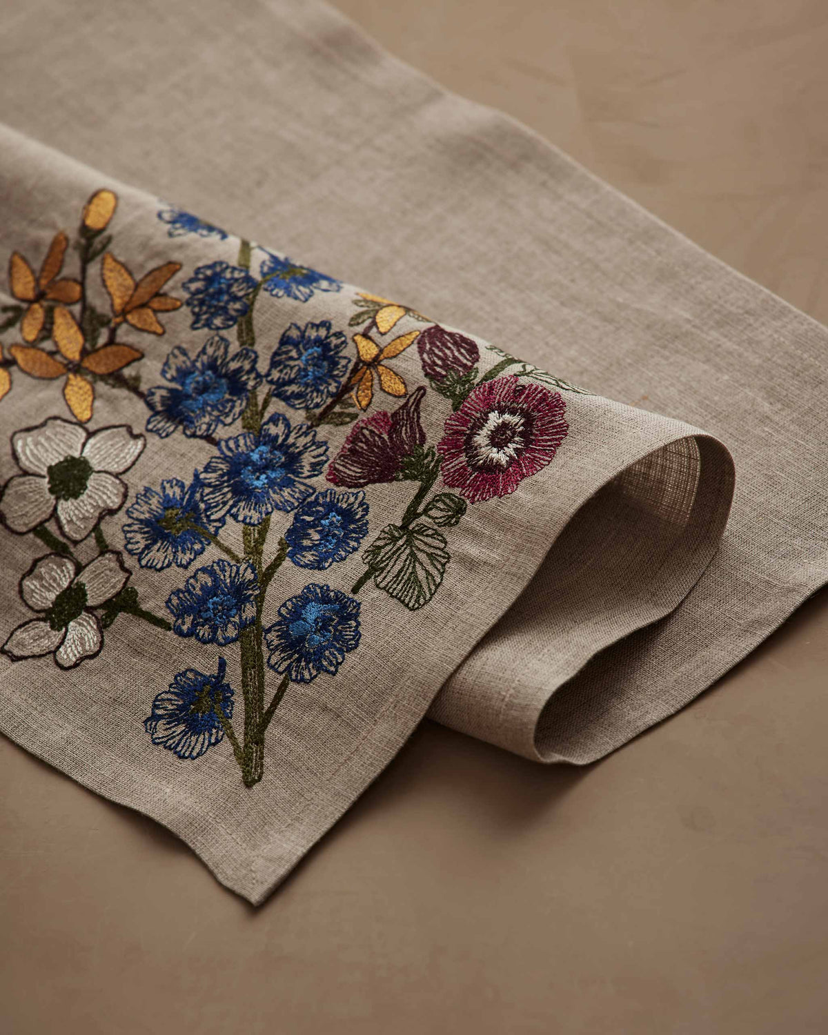 Coral & Tusk - Spring Stems - Dinner Napkin