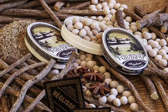 Les Anis de Flavigny - Liquorice Pastilles - Oval Tin - 50 g