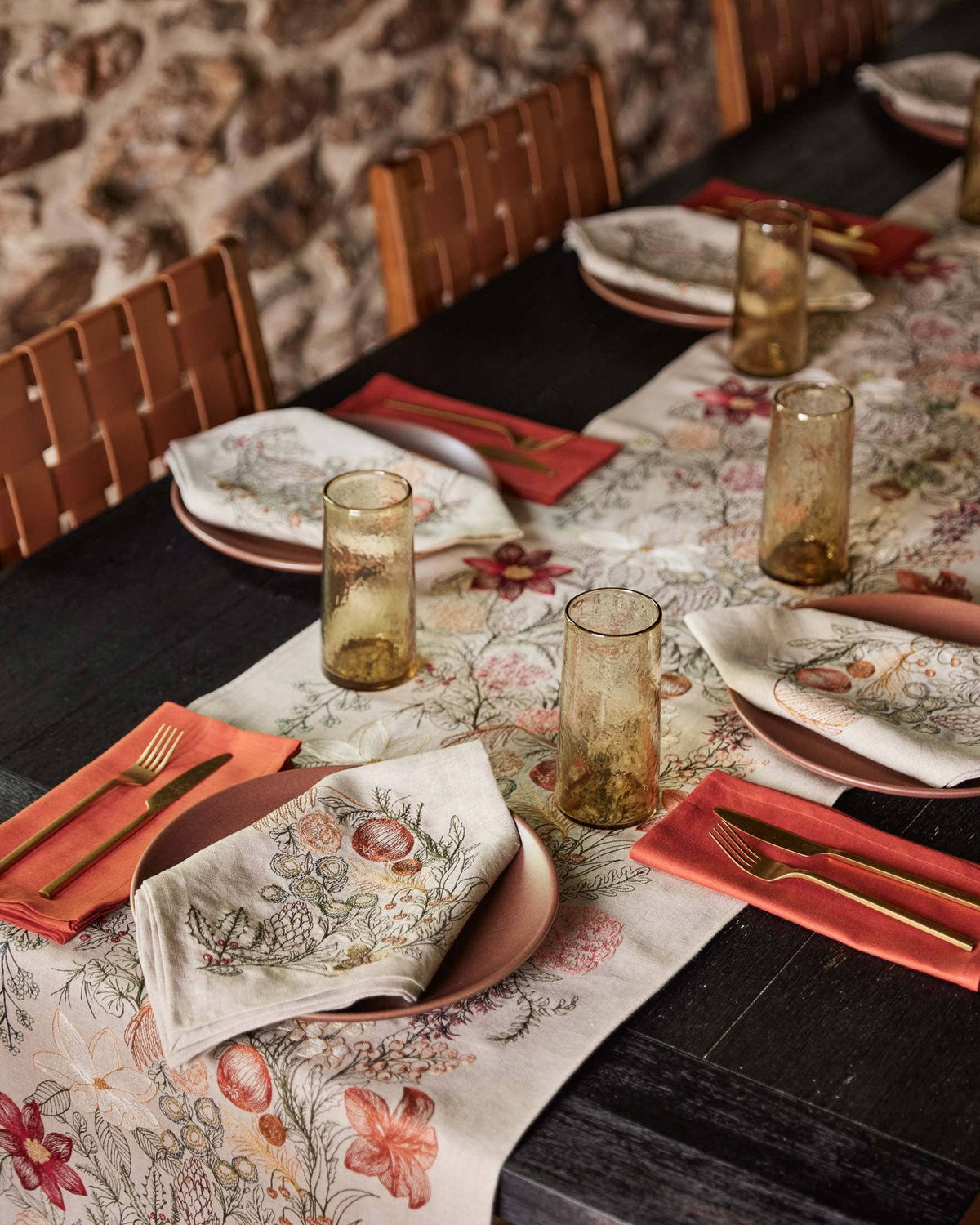 Coral & Tusk - Winter Vine - Dinner Napkin