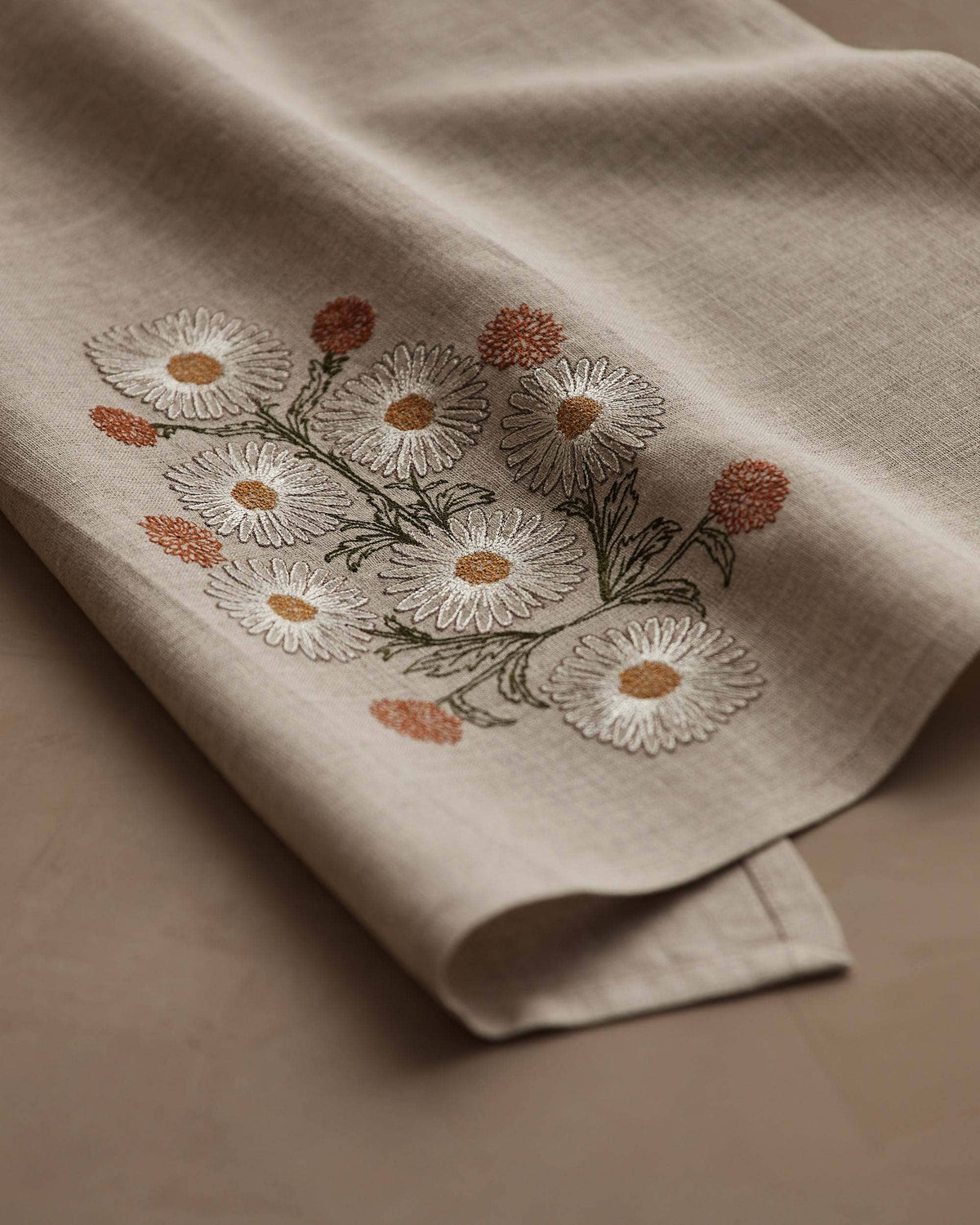 Coral & Tusk - Daisy Bouquet - Tea Towel
