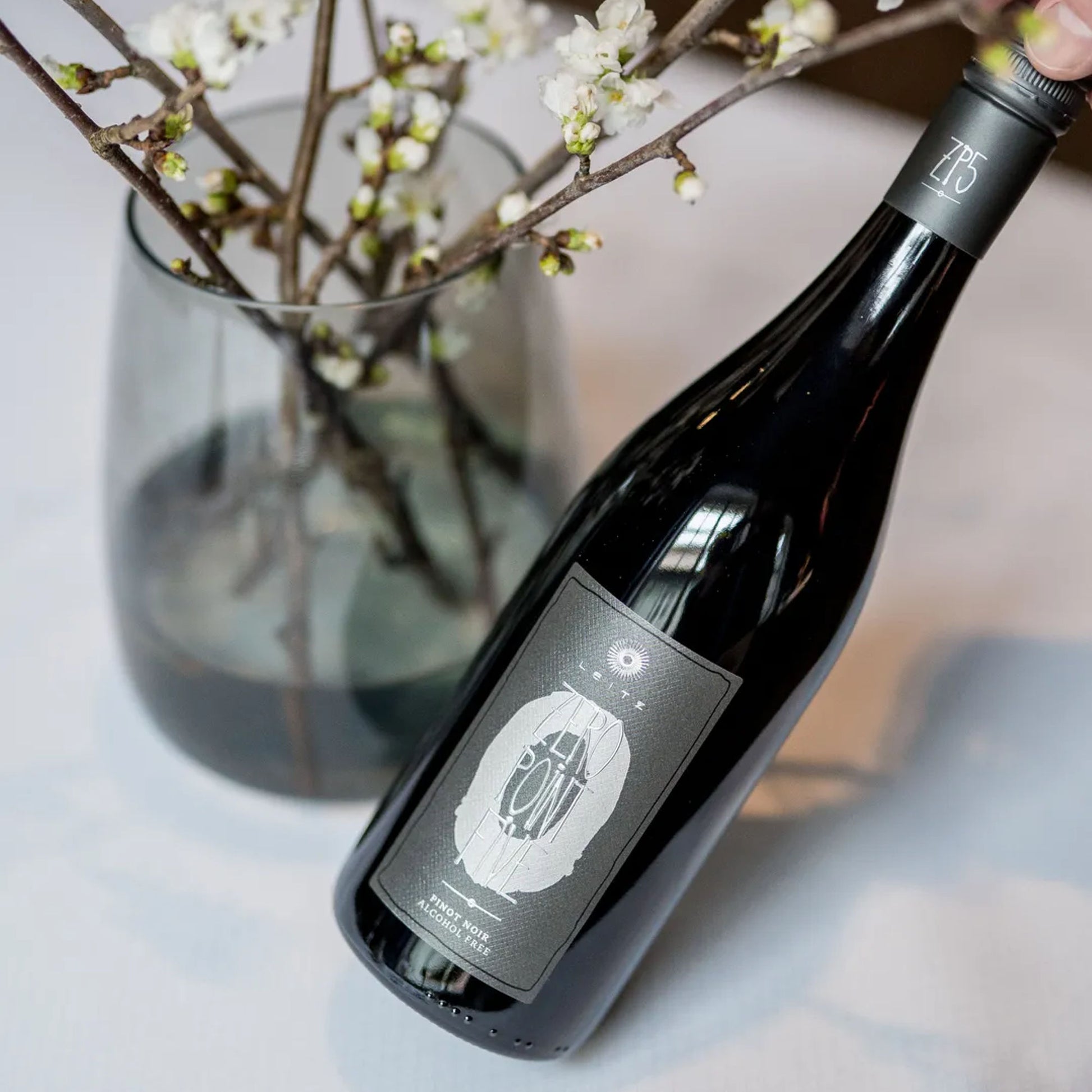 Leitz - Zero Point Five - Non-Alcoholic Pinot Noir - 750 mL