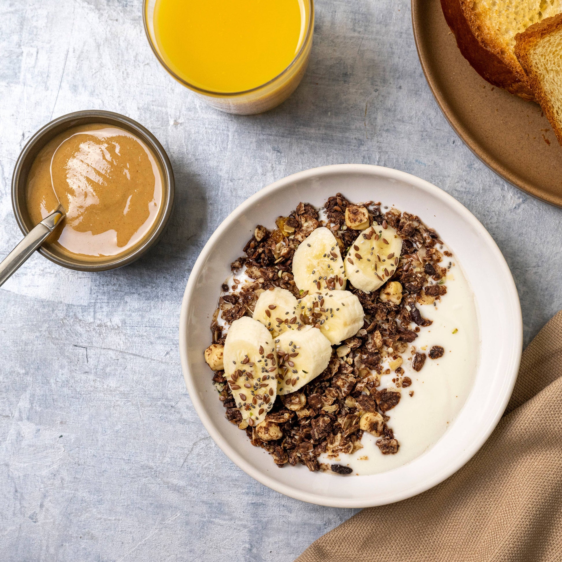 Eleven Madison Home - Granola Pouch - Banana Berry - 8.6 oz.