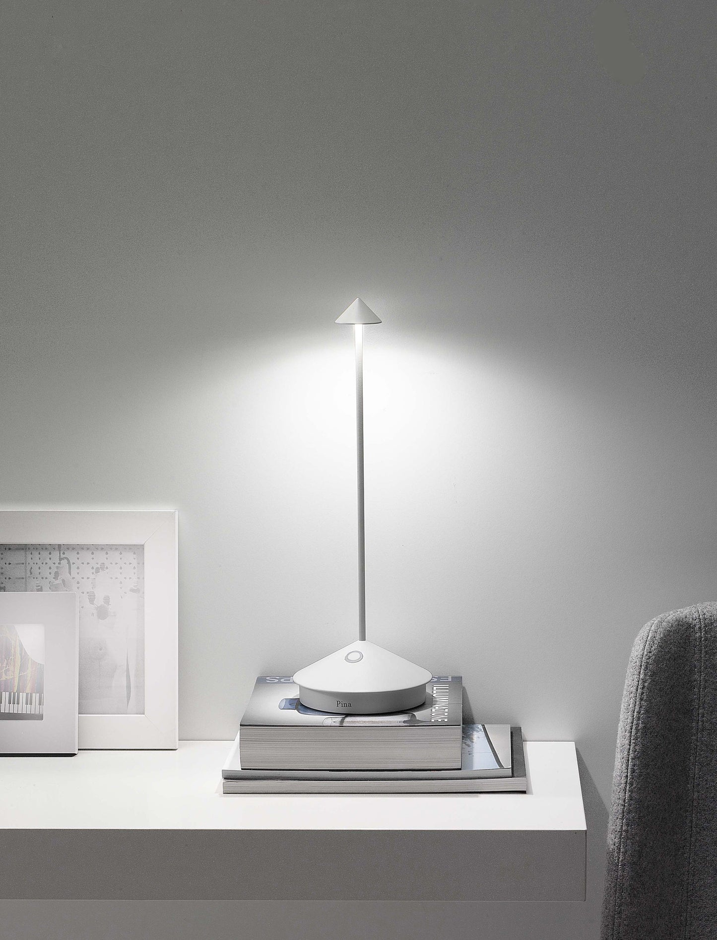 Zafferano - Pina Pro Cordless Lamp - Black